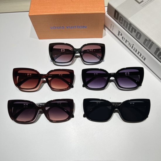 20240330 23 New brand: LV. Model: 0015. Male and female optical glasses, Polaroid lenses, fashionable, casual, simple, high-end, and atmospheric 4-color selection