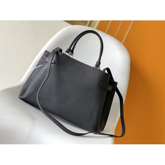 20231125 880 Top Original Exclusive Real Shot Top layer Cowhide All Steel Hardware 53730 Black Blue Green Lockme Day Handbag is made of Grained Cowhide, blending elegant appearance and practical functions. Soft details such as LV locks and keybags complem