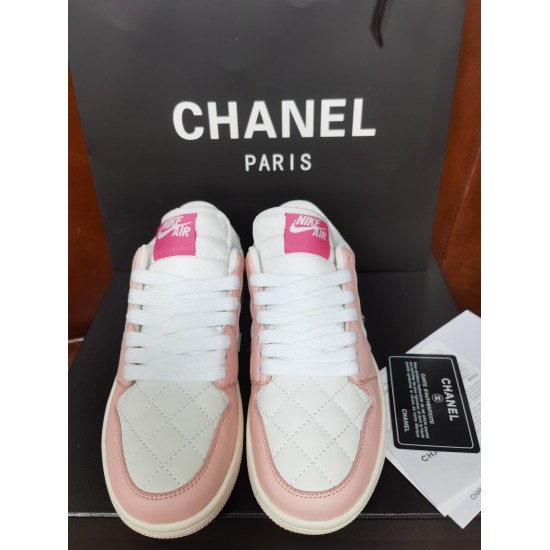 |Couple's Little Fragrance Co branded Nike High Top Hot Top Casual Sports Shoes Can Be Sweet or Salt -- -- The Top Version of the Fashion Circle's Ultimate Match Will Interpret the Fine and Minimalist Classic Elements that Never Fade, Showcasing a Differe