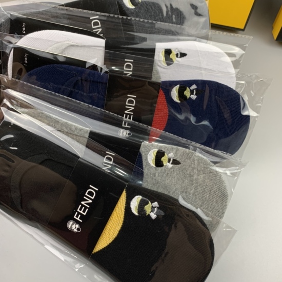 2024.01.22 Explosive Street New Shipment FENDI (Fendi) 2023 Latest Invisible Socks Lao Foye [Smart] Dominant, Fashionable, Pure Cotton Quality [Social] Comfortable and Breathable on Feet, Available in Stock