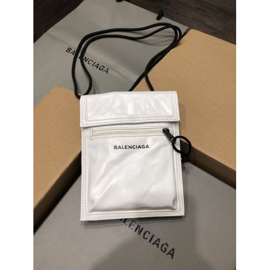 Batch 650 Balenciaga from Balenciaga in 20240324. Italian imported explosive pattern top layer cowhide tassel style small black nail (large bottom length 38cm * 24cm * 12cm) (medium bottom length 30cm * 19cm * 11cm/) (mini bottom length 23cm * 15cm * 96cm