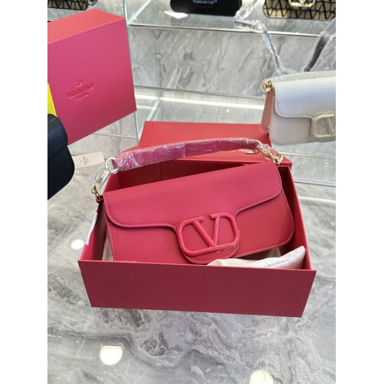 2023.11.10 p195 Folding gift box Valentino loco Dionysus chain bag unlocks fashionable charm cool and cute The most beautiful girl in the whole street is 27cm in size
