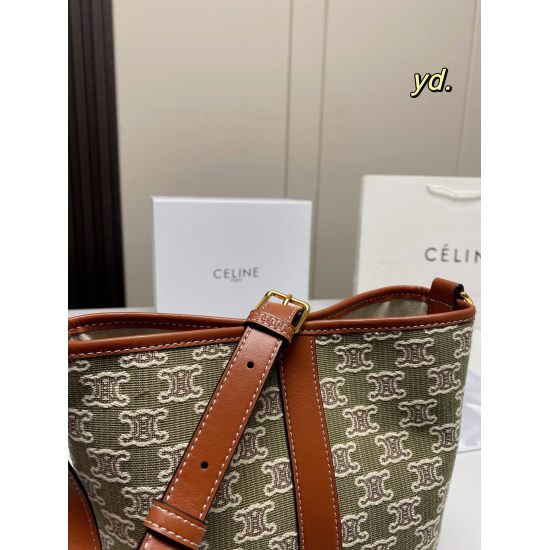 2023.10.30 P210 (Folding Box) size: 1822 Celine Triomphe Triomphe Triomphe Triomphe Canvas Green Embroidery Bucket Bag Old Pattern Retro Fashion Bucket Design Practical and Versatile