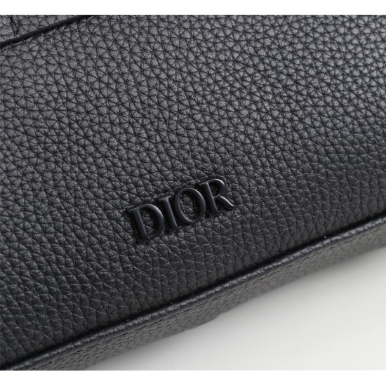 20231126 540 counter genuine products available for sale [Top quality original order] Dior Men's Homme Camera Crossbody Bag Model: 1SFPO101 (black) Size: 22 * 15 * 5cm Actual photo taken, same as the goods, heavy gold genuine plate replica imported origin