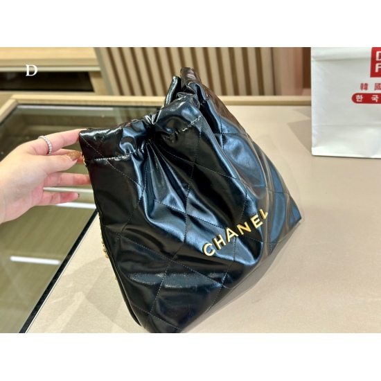 On October 13, 2023, 215 225 235 comes with a box size of 30cm, 36cm, and 42cm. Chanel is great to pair with. Woo hoo chanel bag is even cooler! Cowhide is very durable and has a sense of sophistication. Search for Xiaoxiang's garbage bag