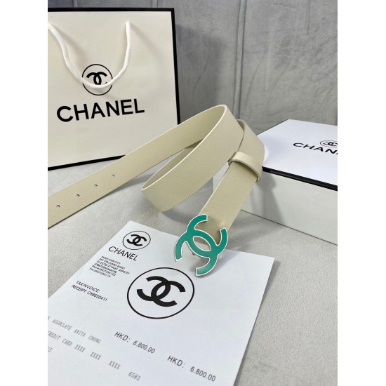 On December 14, 2023, Chanel women's belt with a width of 3.0cm features a new soft imported calf leather gold silver ground rubber metal buckle.