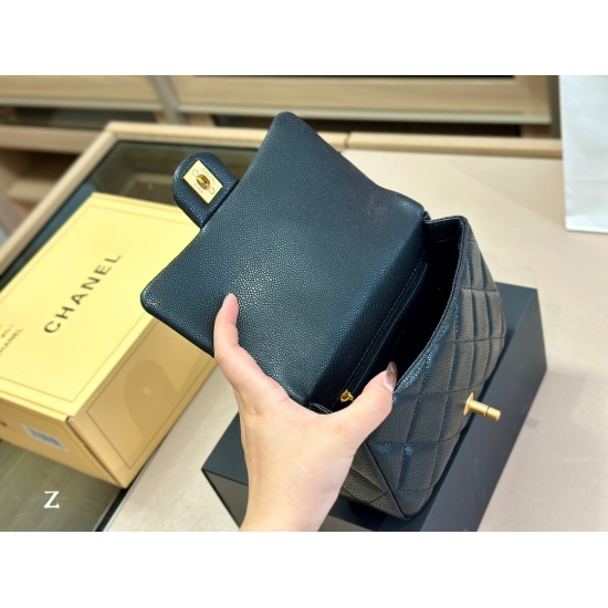 2023.10.13 230 Folding Box Aircraft Box Chanel New Product Love Chain Cow Leather Fashion/Casual Unchecked Clothes Size 19.14cm