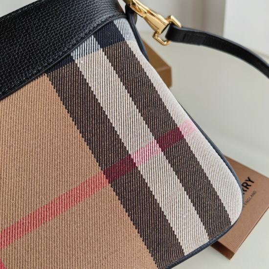 2024.03.09p480 Top of the line original Burberry Home counter new House plaid patchwork leather diagonal backpack handbag ➰ Made of British worsted house checkered cotton, with detachable leather shoulder strap, it can be used as a backpack, and can easil