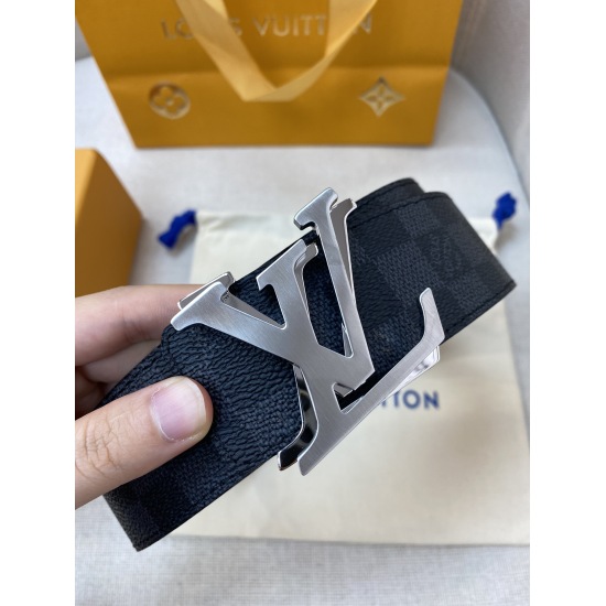 On December 14, 2023, equipped with a complete set of packaging gift boxes, LV OEM factory goods, 4.0 width genuine integrated casting hardware, original factory leather materials.