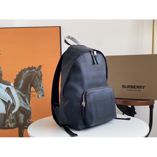 2024.03.09P730 (original quality)! ♨️♨️ Burberry PVC checkered diamond backpack model: 2070 charcoal gray original single imported dual color PVC material durable and practical London checkered backpack, equipped with exquisite leather trim. Multiple zipp