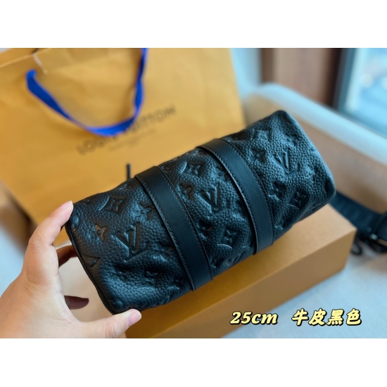 2023.10.1 245 comes with a full set of packaging dimensions: 24 * 15cmL home keepall pillow bag ⚠️ Cowhide material! Same style for men and women!!!! Male friends' battle bag search Lv keepall