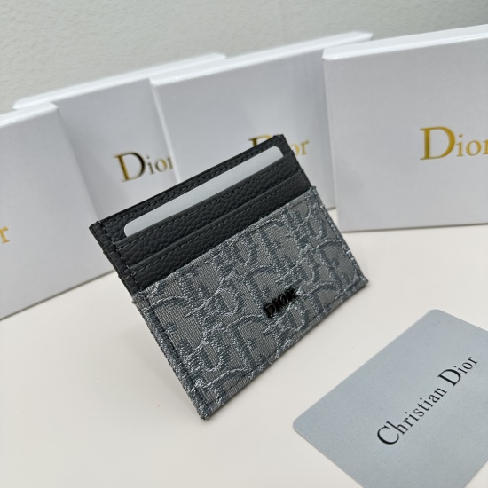 2023.09.27 Brand: Dior D44