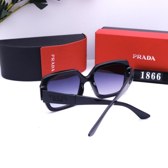 20240330 Prada. Men and women driving with high-definition sunglasses. Model: 1866