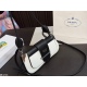 On June 6, 2023, the 215 gift box Prada FW 23 is a new runway model with a versatile upper body. The most important thing is the age reducing version, which is used by many celebrities. The leather is relatively delicate and soft, and the feel is very com