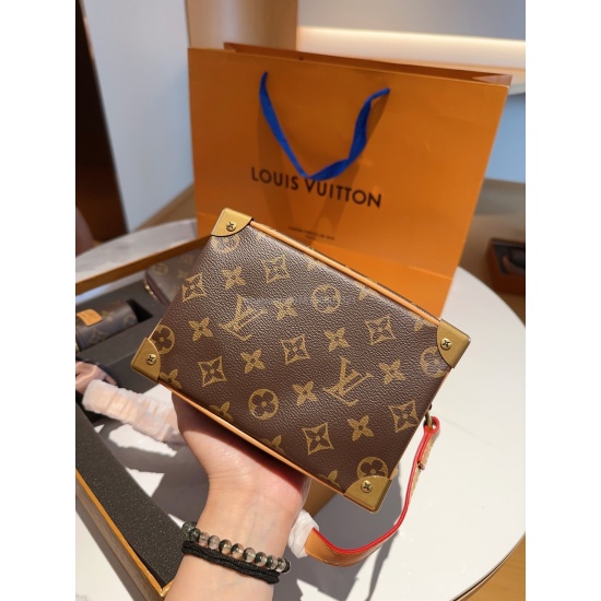 August 14, 2023 LV/Louis Vuitton Box Bag ➕ wallet ➕ Mouth red envelope combination box set size 18cm gift box packaging