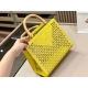 2023.11.06 225size: 30.24cm Prada popular online celebrity The same Prada shopping bag is portable and armpit friendly