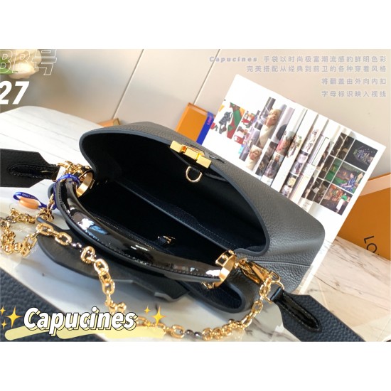20231125 P1300 [Premium Original Leather M59065 Black] This Capuchines BB handbag is made of full grain Taurillon cow leather, engraved with LV letters in Monogram flowers that resemble jewelry and connected to a sparkling chain. The leather handle and LV