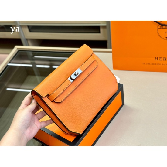 2023.10.29 235 Comes with a Folding Box Hermes Hermes | Kelly Can DIY Hermes Kelly Handbag Z Carved Togo Leather Black Silver Paired with Full Film All in Light Weight, Large Capacity, Super Suitable, Comfortable, Handsome, Versatile King Can DIY Handbag 