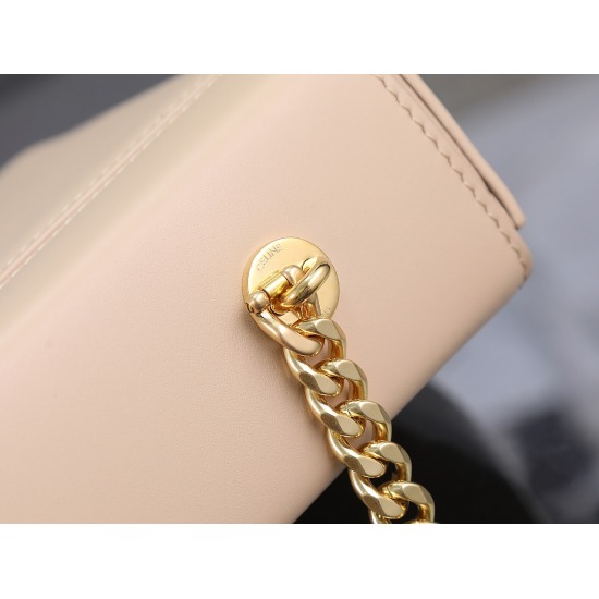 20240315 P1210 [Premium Quality All Steel Hardware] New Product Launched: CE Newly Released Chain Box Bag, This Box Has Handheld Style, Belt and Shoulder Strap Style. The bracelet style has a slightly mature temperament, and the terms of this chain are mo