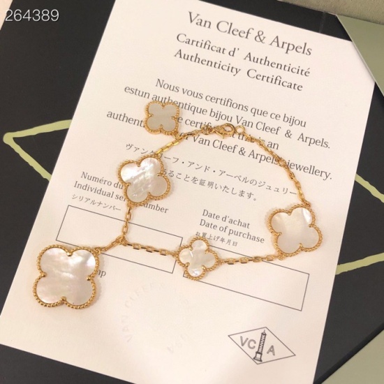 20240410 P120 VCA White Mother Shell Hot Five Flower Bracelet Crafted with Precision to Create High end Quality, Beautiful with New Heights and Shining with New Luminescence, Vanke Yabao Four Leaf Clover Small Flower Magic Alhambra Bracelet is a must-have