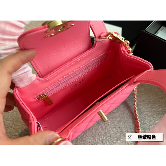 245 box size: 20 * 12cm, Xiaoxiangjia 23k Kelly, the most beautiful 23k, it looks so beautiful. I want to have an impulse to go to Didi SA right away! The new bag is really delicious!