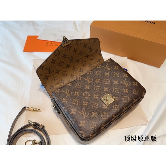2023.10.1 Equipped with silk scarf P290 aircraft box, full set packaging, K gold ♥️ Purchase level ♥️ The top-level version of the Louis Vuitton color changing leather messenger bag is so popular that it cannot be even more popular. The M40780 METIS handb