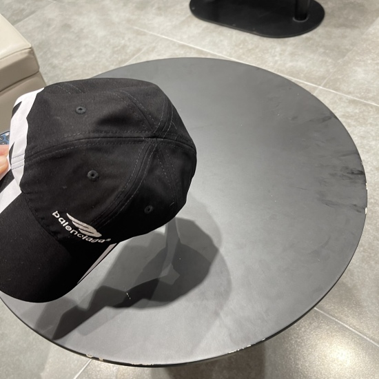 220240401 P50 BALENCIAGA new baseball cap from Balenciaga, cool color scheme, different styles for men and women to wear, the first batch to be shipped first! Paris fans must pay!