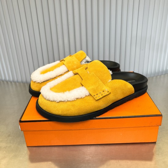 2024.01.17 HERMES | 2023 330H Home Latest Muller Half Tug Baotou Boken Slippers Flat Sandals Collection 〰  Fatty, ugly, cute, and super cute summer really needs versatile slippers. They look great no matter how they are paired. The casual and high-end fee
