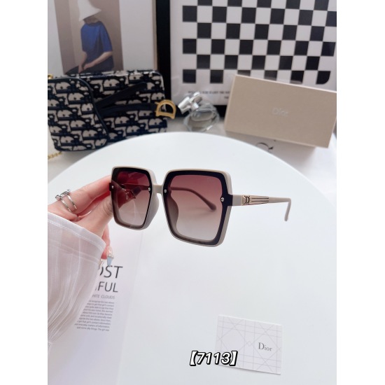 20240330 Brand: CD (with or without logo light plate) Model: 7113 Description: Women's sunglasses: high-definition polarized lenses for slimming and fashionable fashion, popular on the internet, popular live streaming hot selling products