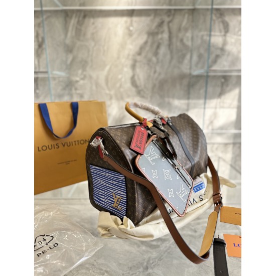 2023.10.1 LV Travel Bag P270 Super Cool LV Keepall Old Flower Travel Bag LVKeepall The most commonly used bag for business trips. This is a super cool bag that can be used as a fitness bag or a travel bag. The capacity is very touching and practical! Carr