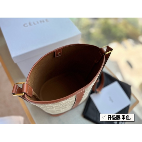 2023.09.03 195 box size: 18 * 22cm (small) Celine bucket bag cceline bucket bag cabas new color available # I have always liked the new color beige! Advanced and gentle! Appearance Super Online Oh