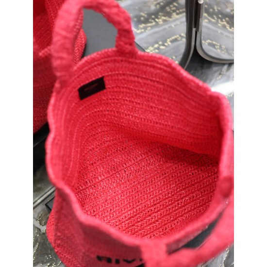 20231128 Batch 780 Rose Red RIVE GAUCHE Lafite Woven Tote! Full of artistic atmosphere~Lafite grass weaving is very solid and super textured. It is a natural style design that won't go wrong even when paired with private clothing in daily life. It seems l