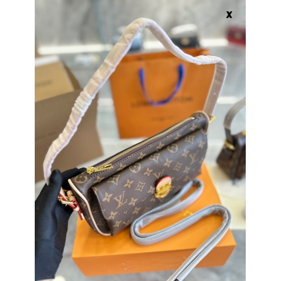 2023.10.1 p205LV Manhattan Checkerboard Mercedes Benz Underarm Bag with Vintage One Shoulder Bag with Vintage Classic Checkerboard, a more low-key and advanced style that is easy to match with the Checkerboard - it's not outdated at all! It can also be ve