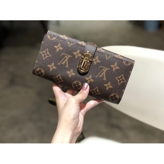 2023.09.27 Brand LV 58288 Original Quality Color Black Red Rose Size 19x10Lv Counter ❤️ Multi fold wallet style, classic and fashionable, with exquisite craftsmanship, ultra-low price, and excellent taste ❤️