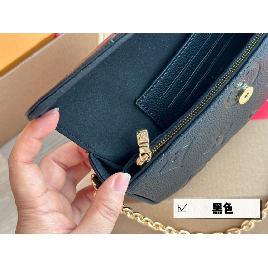 2023.10.1 185 box size: 22 * 12cmL home black ivy woc double chain! Super suitable for summer with double chain design, the mahjong bag can be cross slung, one shoulder, portable, and has a cute and easy-to-use built-in card slot!