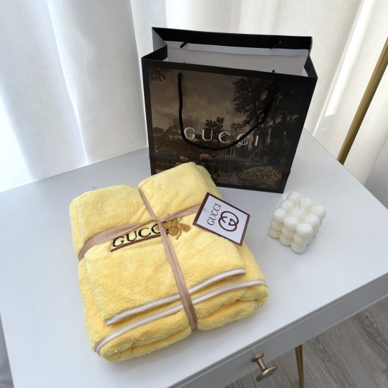 On December 22, 2024, GUCCI bath towels and towels are available to meet strict Italian standards ✅， 3 second super absorbent bath towel with 4 colors to choose from, using nanotechnology fibers, export quality ⚠ Cloud like softness, excellent quality, su