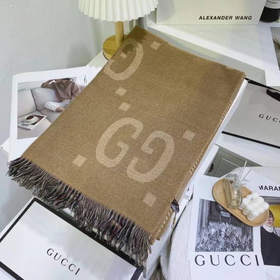 2023.10.05 35 Gucci's Double Sided Shawl ‼ Extremely powerful, 10000 recommended latest version~This new version needs to be popularized with everyone. Firstly, the fabric is all cashmere, soft and sticky to the point of swearing, which can really give Ba