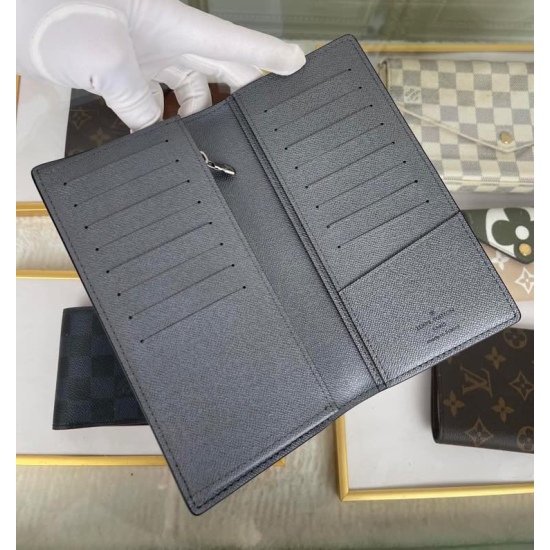 20230908 Louis Vuitton] Top of the line original exclusive background M30842 suit clip size: 10.0 x 19.0 cm 2019 Spring/Summer Discovery Pochette Taga leather and Monogram canvas, exploring subtle variations in the same color tone. Can be stuffed into a j