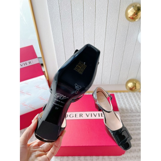 2024.01.17 Factory price 290 ✨ *✨ RV Women's Shoes Belle Vivier Buckle High Heels, Thick Heels, Super Beautiful and Showy Foot White Double Buckle Buckle Sandals. This back strap high heel shoe is handcrafted with patent leather and features brand embelli