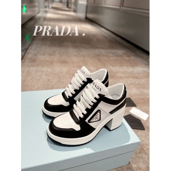 2024.01.05 PRADA Prada's new product strength is coming! Fashionable and versatile nice items, developed by purchasing original shoes at the Italian counter 1 to 1, fully replicate the original flavor! The theme of this year is to not be defined, but to r