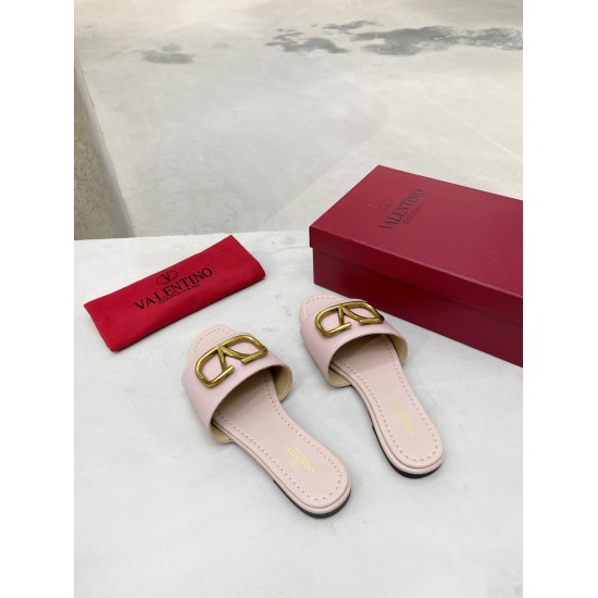 20240403 Valentino's latest collection at the Valentino counter, the highest version with perfect and eye-catching details, launches a runway series [strong] [strong] [strong] Fabric: imported cowhide lining: according to the original sheepskin lining siz