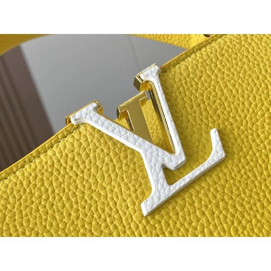 On July 10, 2023, M59434, this medium-sized Capuchines BB handbag features full grain cow leather to create a compact size for the Capuchines collection, paired with LV letters, iconic side rings, and Monogram floral flip. Detailed features 31.5x 20x 11 c