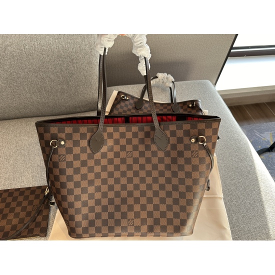 235 Unbox Size: 32 * 28cmL Home Neverfull Medium Shopping Bag! Bone ash grade products! Classic to the point of no replicability! Classic Checkerboard! Has a texture! There's a smell!