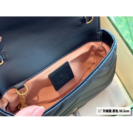 2023.09.03 180 box upgrade size: 16.5 * 10cm GG marmont Mini must get Coco Love Pony Momba marmont The most classic dual G upgraded cowhide leather! Hardware! Right grain! Perfect! （ ⚠️ Can put down the small phone)