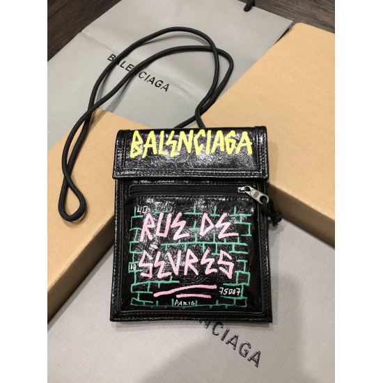 Batch 650 Balenciaga from Balenciaga in 20240324. Italian imported explosive pattern top layer cowhide tassel style small black nail (large bottom length 38cm * 24cm * 12cm) (medium bottom length 30cm * 19cm * 11cm/) (mini bottom length 23cm * 15cm * 92cm