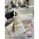 On October 7, 2023, Dior Princess Embroidery Bag was originally a top-level p350DiorLady Life embroidered limited edition bag. In Venice, Macau, a 2022 new Lady life milky white Dior constellation embroidered bag was introduced, which can cure all disease