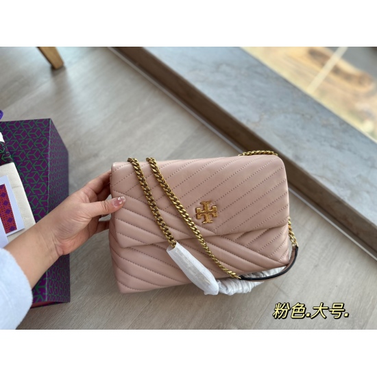 2023.11.17 235 box size: 28 * 20cm Tory Burch women's bag TB new kira flip series, can be worn on one shoulder or cross body! Full of a sense of sophistication!