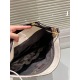 2023.10.26 P200FENDI Fendi Double F Shopping Bag:! Medieval bags are never tired of seeing, and they have existed since ancient times. Many struggling households will choose them first! The biggest feature is that you can hold onto any style without choos
