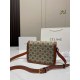 2023.10.30 P240 (box included) size: 2115 Celine Triumphal Arch Old Flower Teen Tofu Bag with Super Fiber Leather Spliced Green Canvas Design, Shoulder Strap with Adjustment Holes, Versatile All Seasons, Vintage Fashion, High Quality