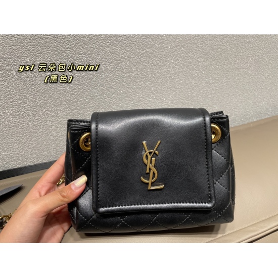 2023.10.18 Mini P240 Aircraft Box ⚠ Size 20.12 Saint Laurent nolita black gold color scheme is really classic, small and casual, with a lazy upper body that is perfect